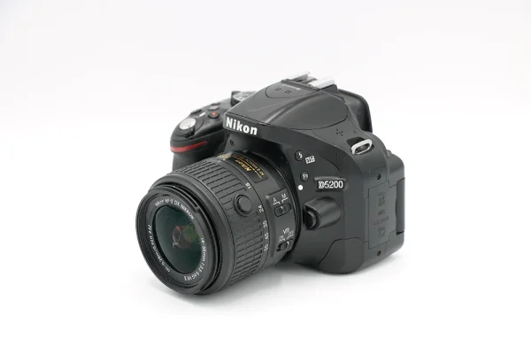 دوربین دست دوم نیکون D5200