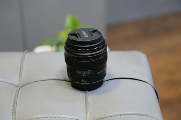لنز دست دوم Canon lens 85mm f1.8