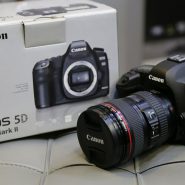 دوربین دست دوم canon 5d mark ii kit 24_105mm