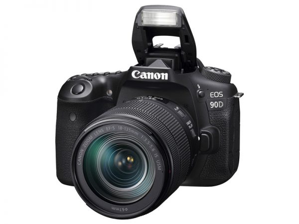 Canon 90D kit 18-135mm EF-S IS USM