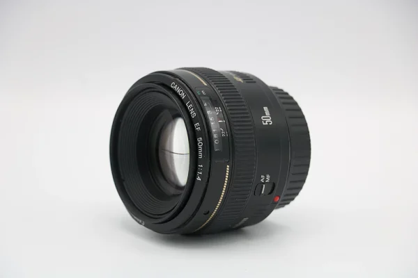 لنز دست دوم Canon 50mm F1:1.4 EF