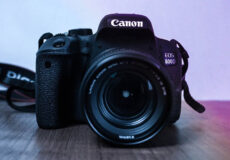نقد و بررسی دوربین Canon EOS 800D