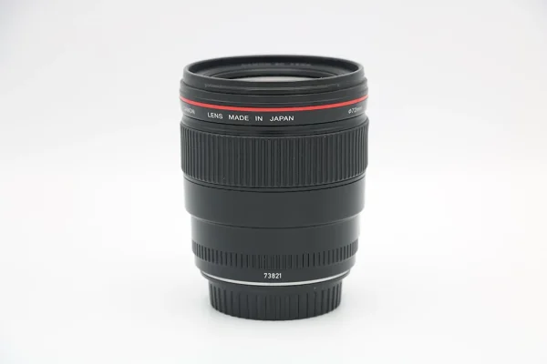 لنز دست دوم Canon 35mm F1:1.4L EF