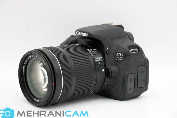دوربین دست دوم Canon 700D kit 18-135 mm