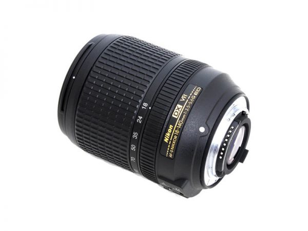Nikon AF-S DX NIKKOR 18-140mm f/3.5-5.6G