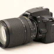 دوربین دست دوم Nikon D5600 Kit 18-140mm f/3.5-5.6 G VR