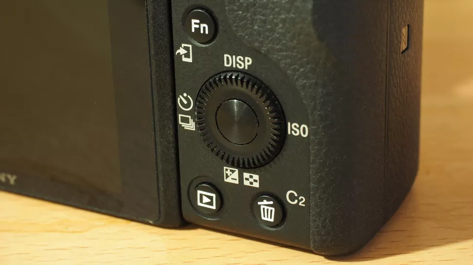 کنترول کننده های جواستیکی دوربین A6400