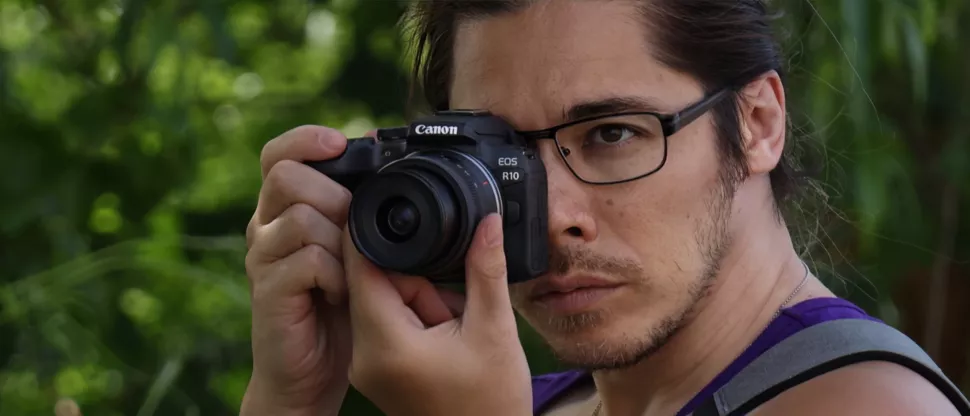 بررسی دوربین Canon EOS R10