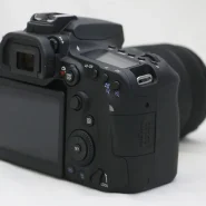 دوربین دست دوم canon 90d 18-135mm