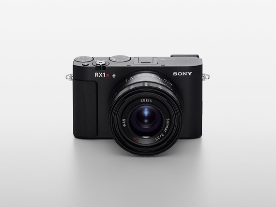 نقاط ضعف دوربین RX1R III