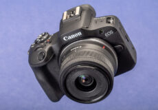 نقد و بررسی دوربین Canon EOS R100